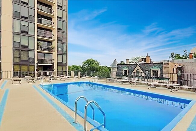 Building Photo - 2500 N Lakeview Ave