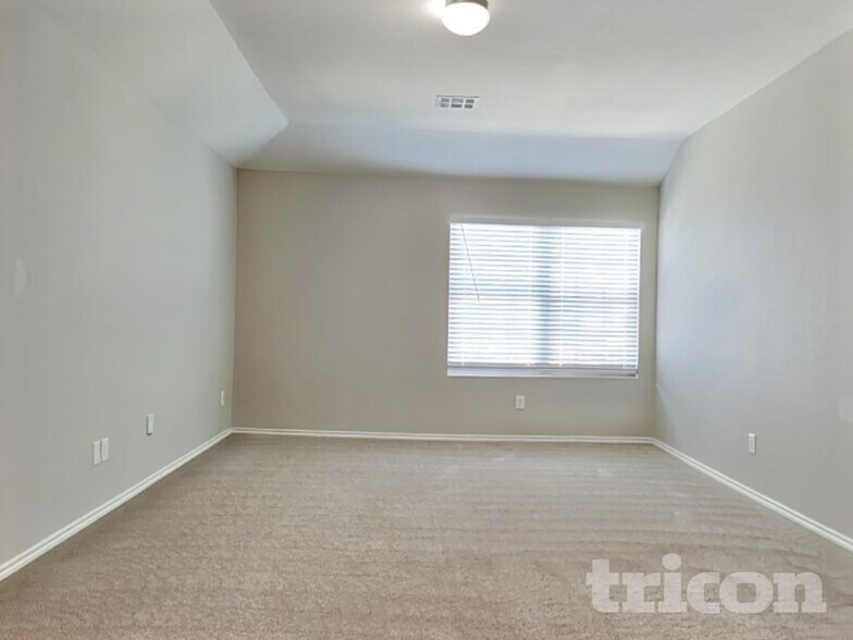 Building Photo - 8406 Chalk Hill Cove