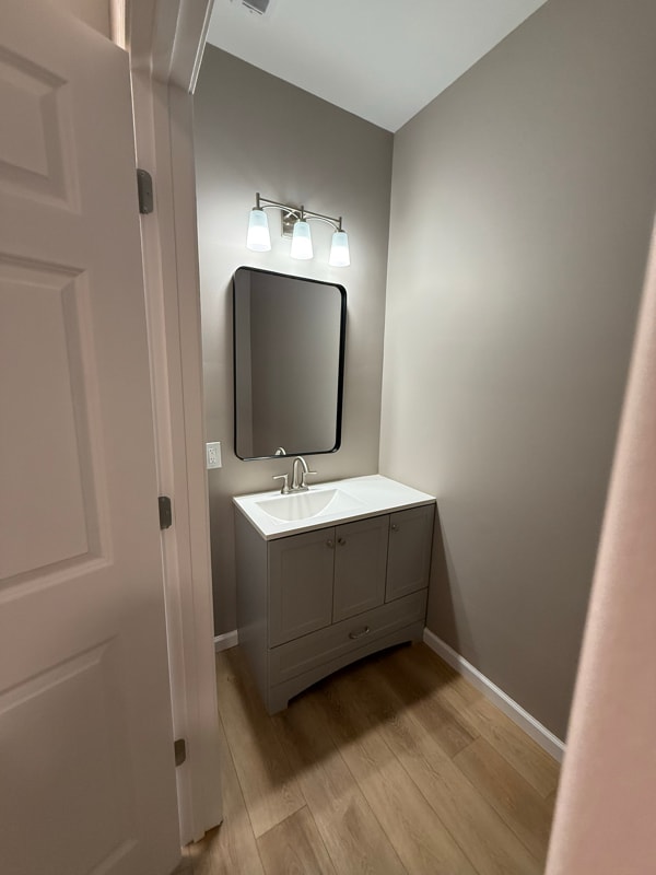 Building Photo - 213 N East St