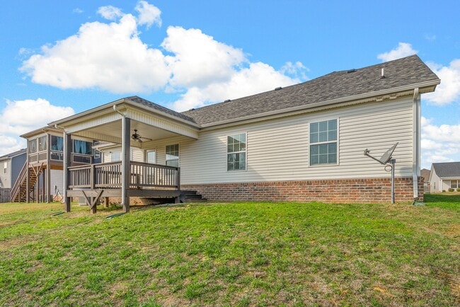 Building Photo - 1062 Whitney Dr