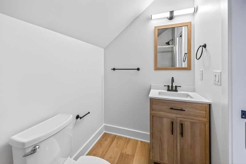 Building Photo - 2133 N Talbott St