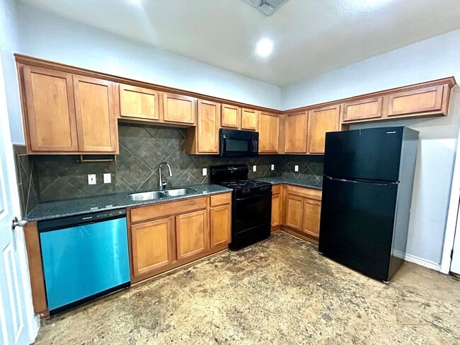 Building Photo - 408 Nelray Blvd
