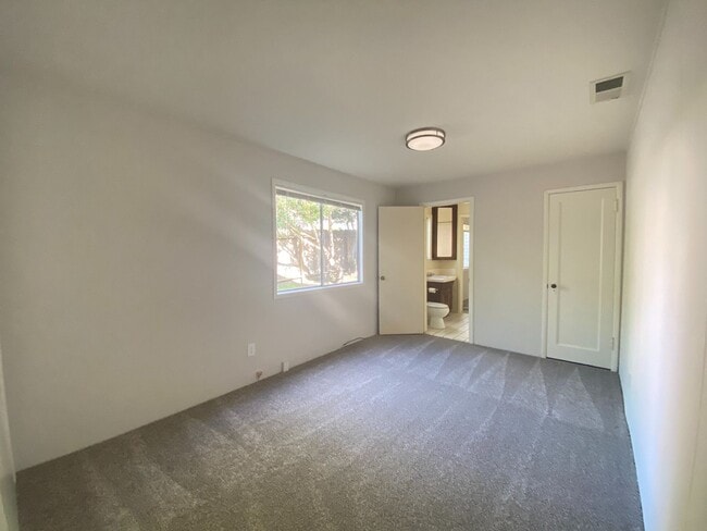 Building Photo - Updated 3-bedroom, 2-bath home in PG!