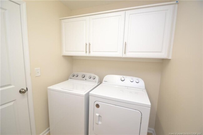 Building Photo - 1028 Laurel Twist Rd