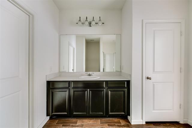 Building Photo - 425 Waterline Dr