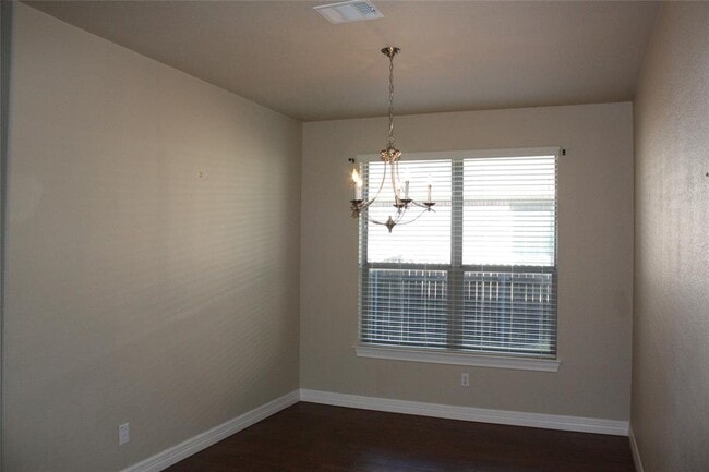 Building Photo - 508 Whistlers Walk Trail