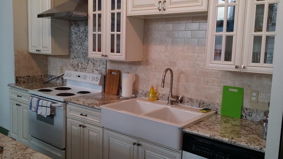 Building Photo - 920 Poeyfarre St