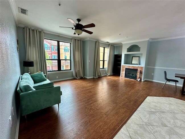 Building Photo - 2765 Via Cipriani St