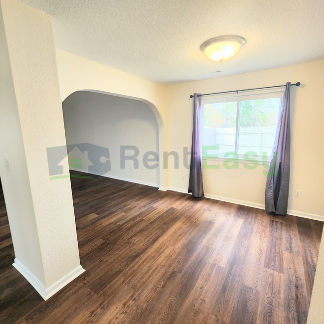 Building Photo - 5340 Chatham Lake Dr