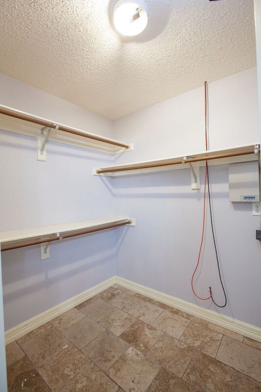 Building Photo - 8204 Tavaros Dr