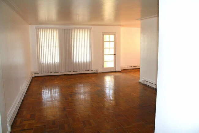 Building Photo - 660 Whitmore Rd