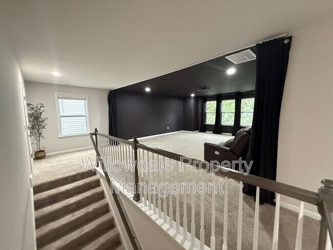 Building Photo - 1020 Garrow Dr