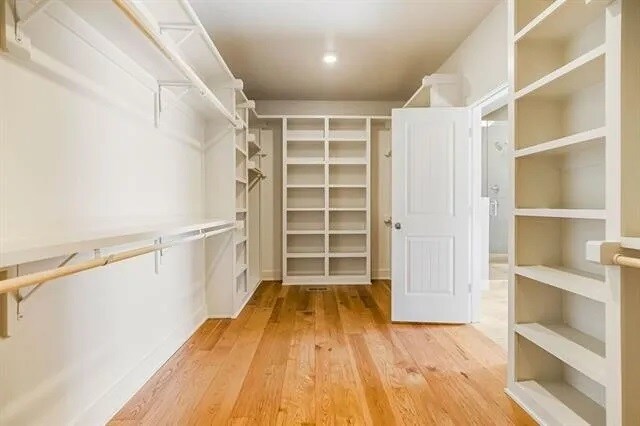 Building Photo - 17332 Ballentine St