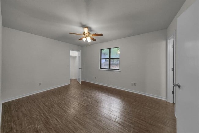 Building Photo - 56 Billingsley Dr