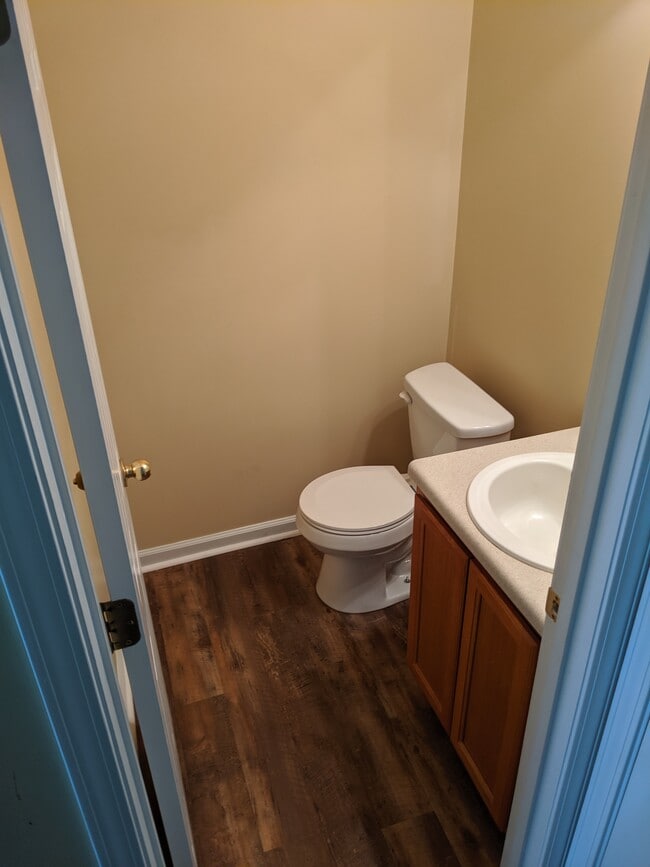 Building Photo - Carlton Street Townhomes