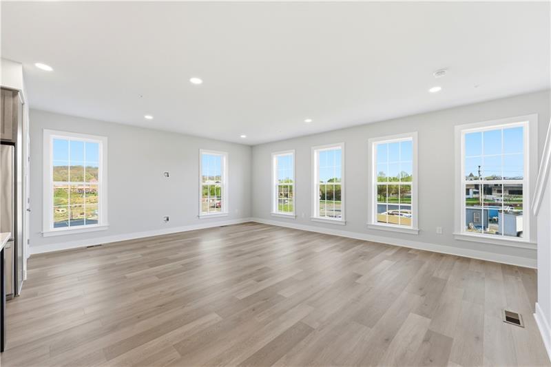 Building Photo - 227 Oliver Way