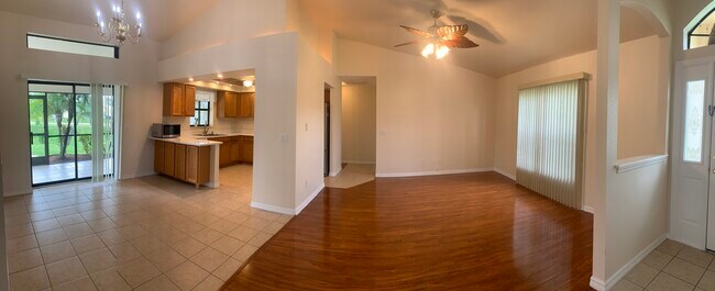 Building Photo - 5272 Andris St
