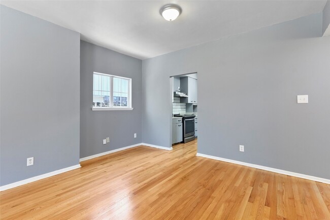 Building Photo - 11131 Holly Hill Ln