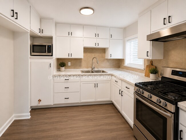 Building Photo - 408 Lanola Ct