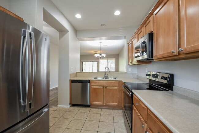 Building Photo - 1824 W Kuralt Dr