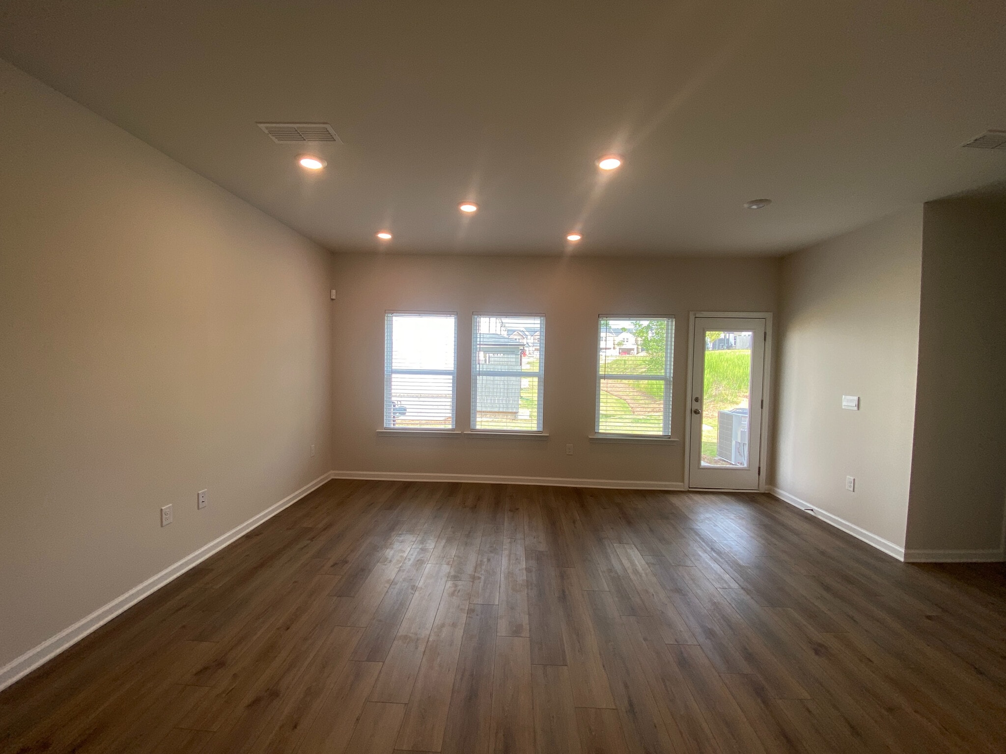 Building Photo - Room in Townhome on Congaree Pk