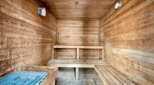 Building Photo - 401 E Ontario St