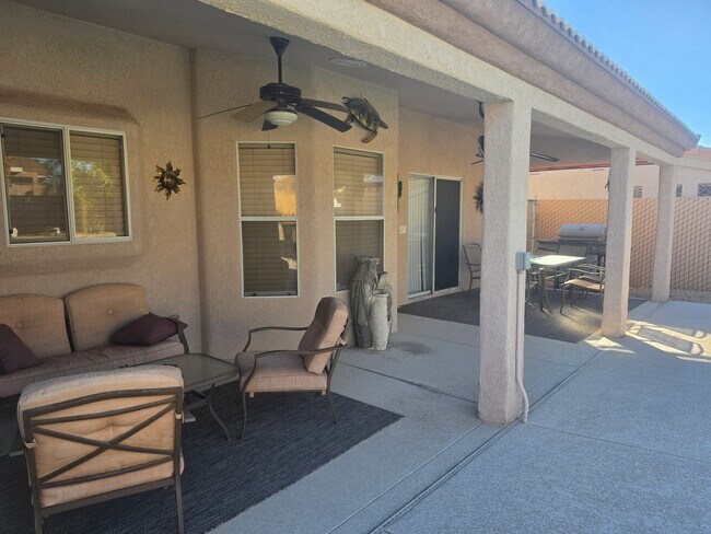 Building Photo - 2325 Palo Verde Blvd N