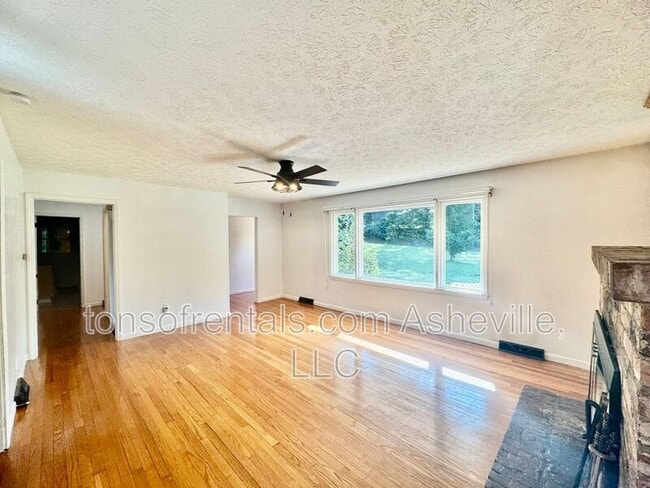 Building Photo - 1574 Lynn Rd