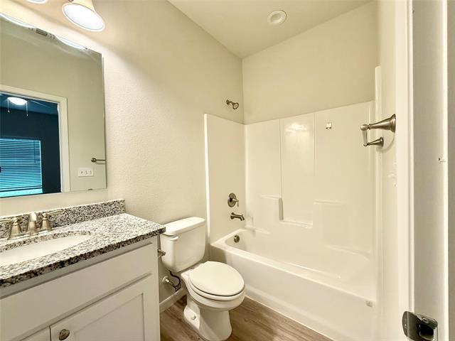 Building Photo - 2301 N Hickory St