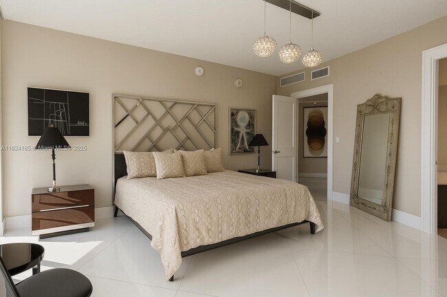 Building Photo - 150 Sunny Isles Blvd