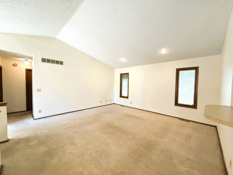 Building Photo - 13932 Lockmoor Cir