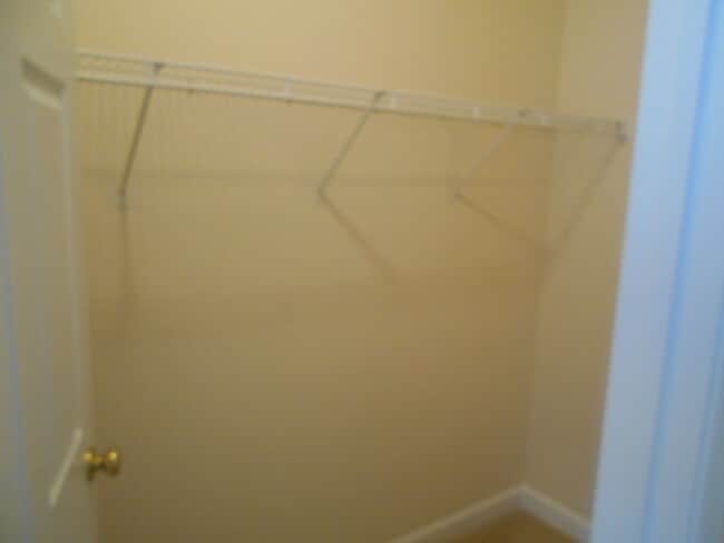 Building Photo - 3 bedroom, 2 bath condo in Carolina Willows