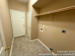 Building Photo - 7414 Carriage Bay