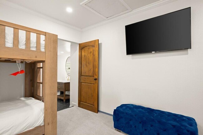 Building Photo - 2505 Tydings Cove
