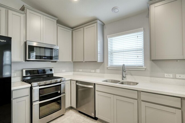 Building Photo - 748 Nautical Lp