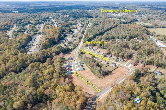 Building Photo - 230 Dragon Dr