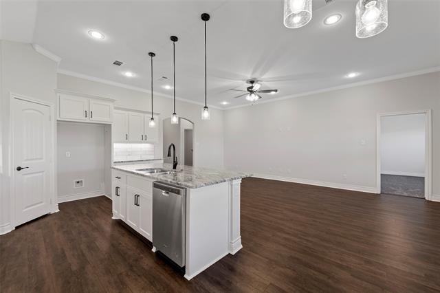 Building Photo - 7502 Grant Ln