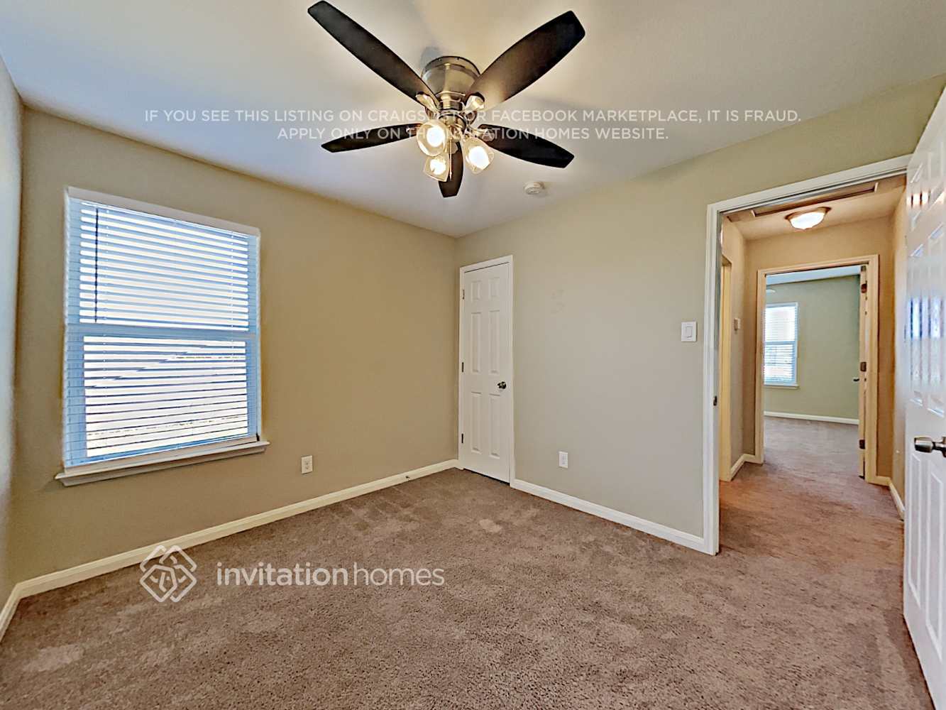 Building Photo - 741 Lazy Crest Dr