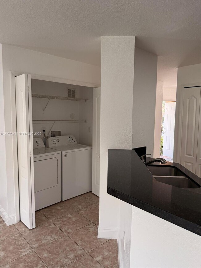 Building Photo - 3172 SW 128th Terrace