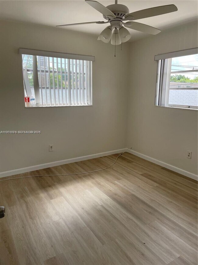 Building Photo - 1057 SW 7th St