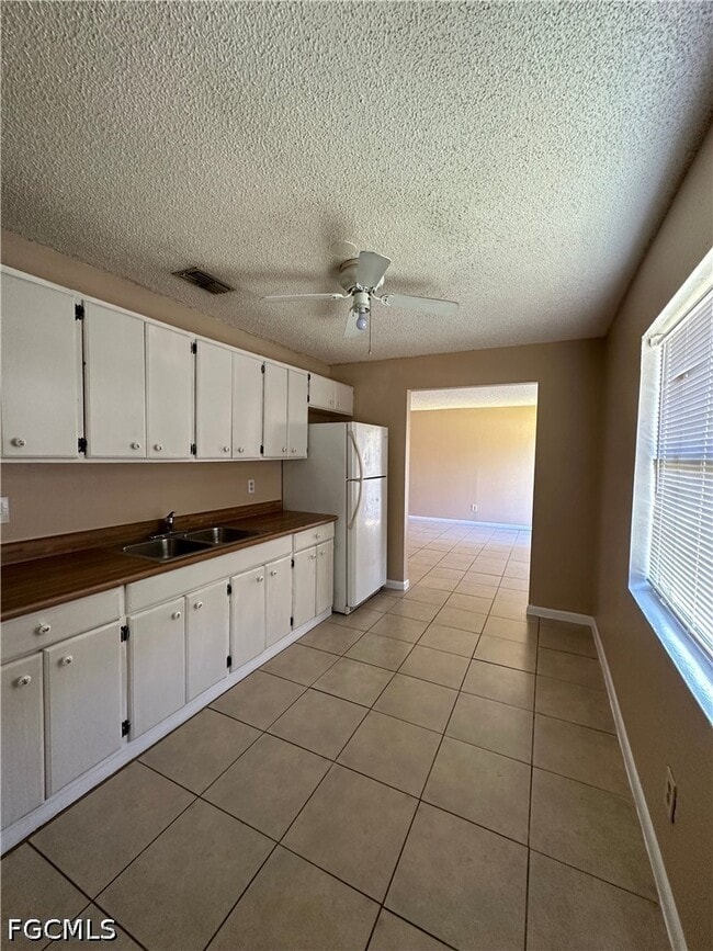 Building Photo - 4425 Ruthann Ct
