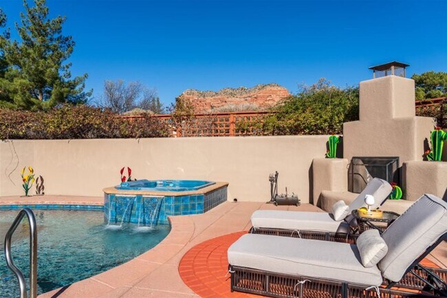 Building Photo - Vacation Rental- 30 Day rental