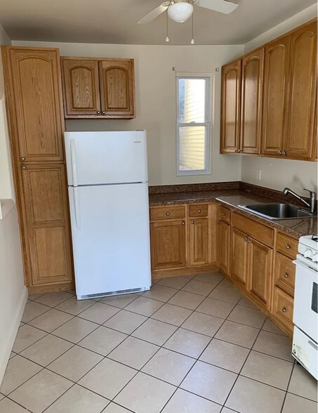 Primary Photo - 200 Central Ave