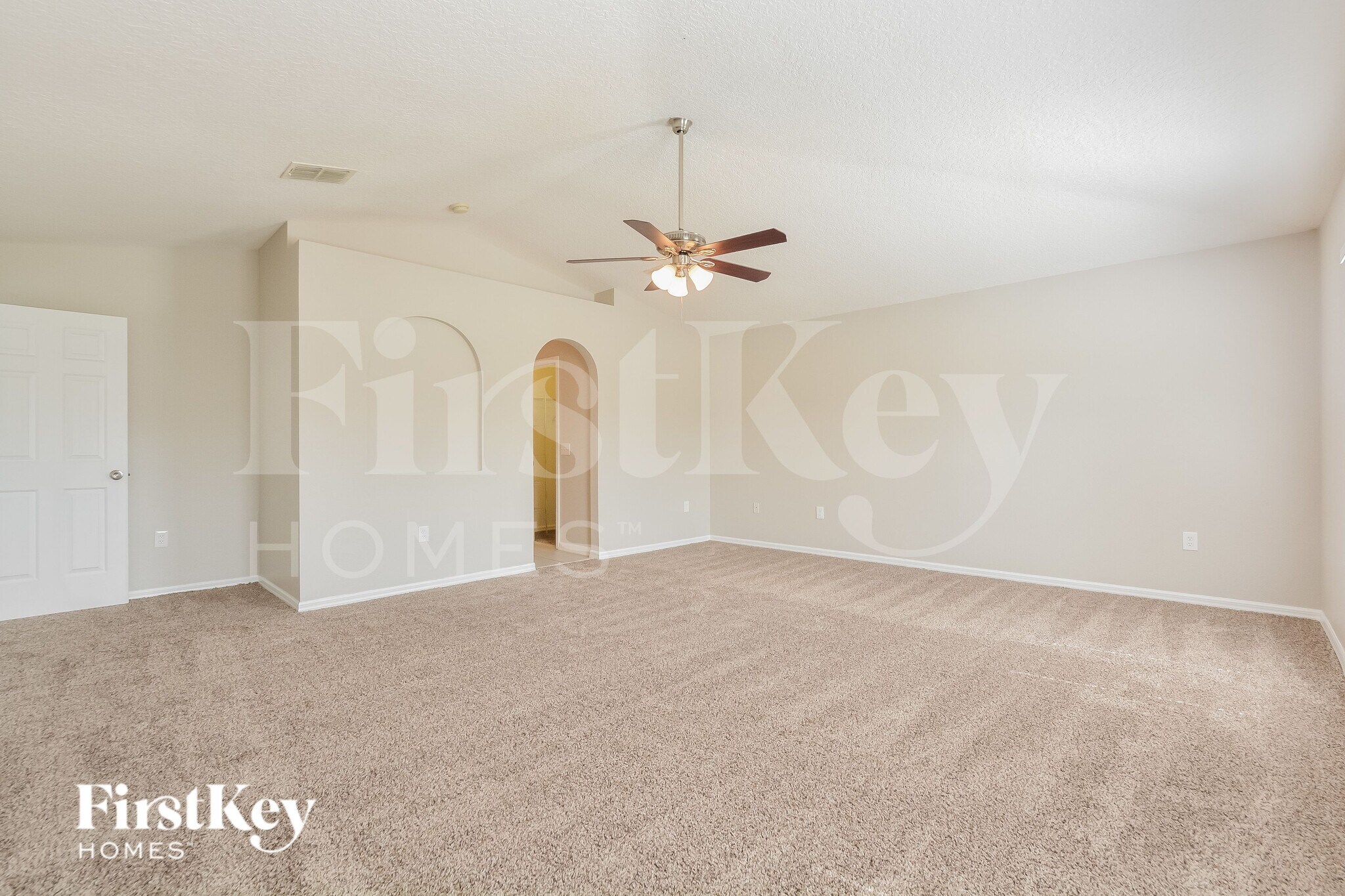 Building Photo - 31845 Sunpark Cir