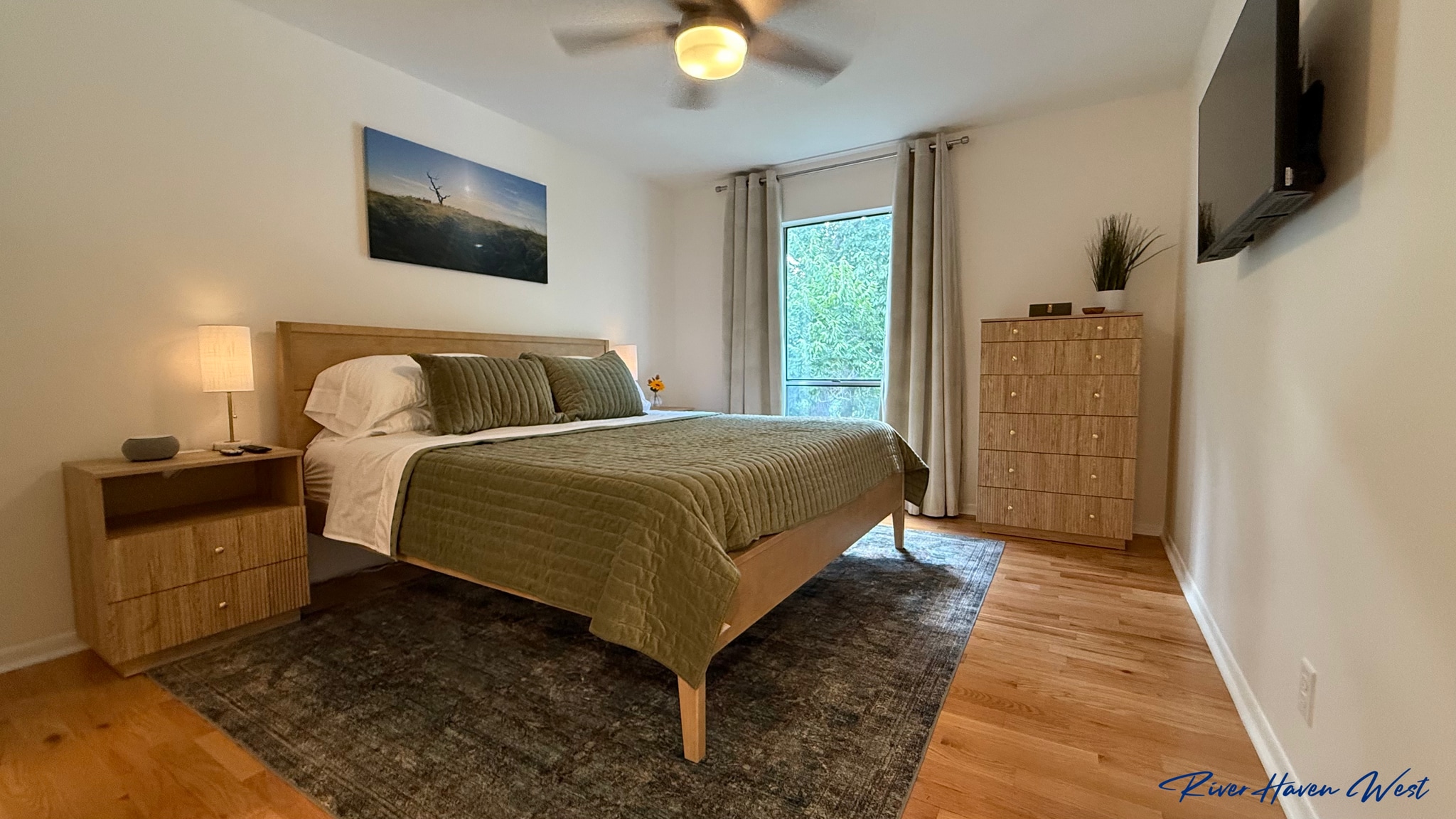 Primary w/ River View - 515 Basswood Ave