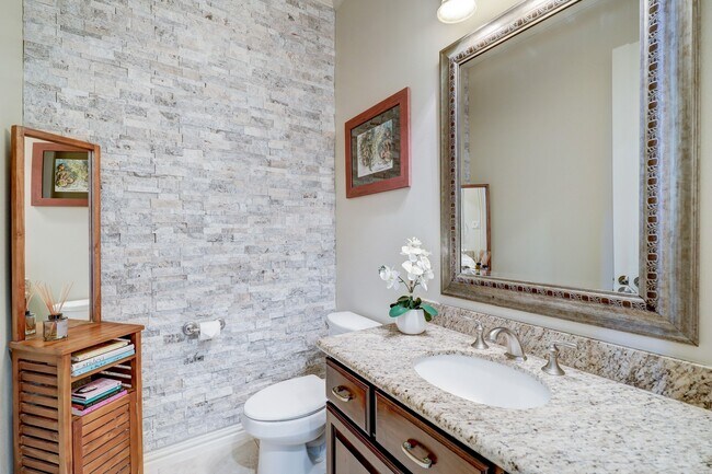 Building Photo - 14207 Bay Cliff Ct