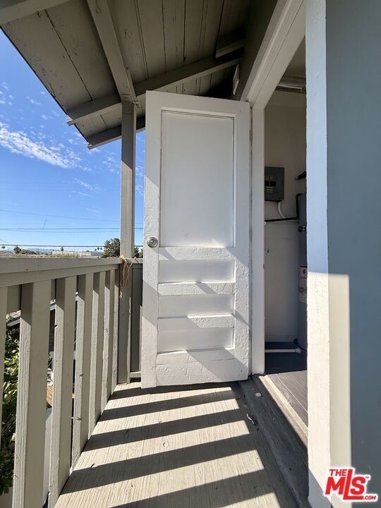 Building Photo - 3883 S Gramercy Pl