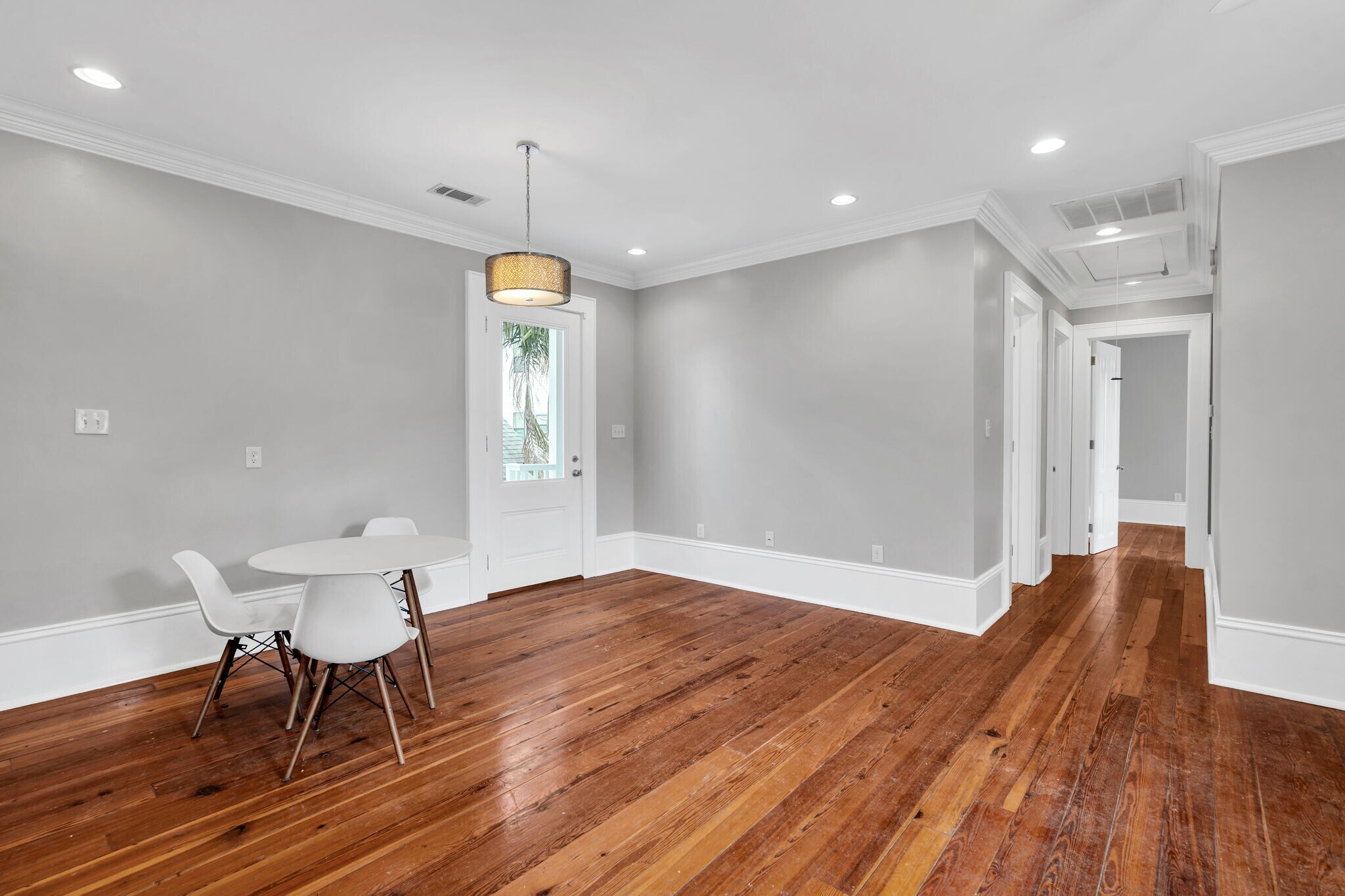 Building Photo - 1836 Baronne St