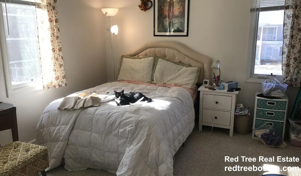 Building Photo - 7 Etna St