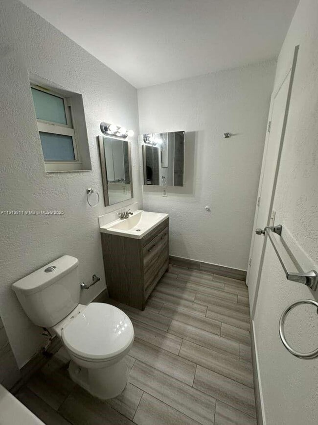 Building Photo - 505 NW 177th St